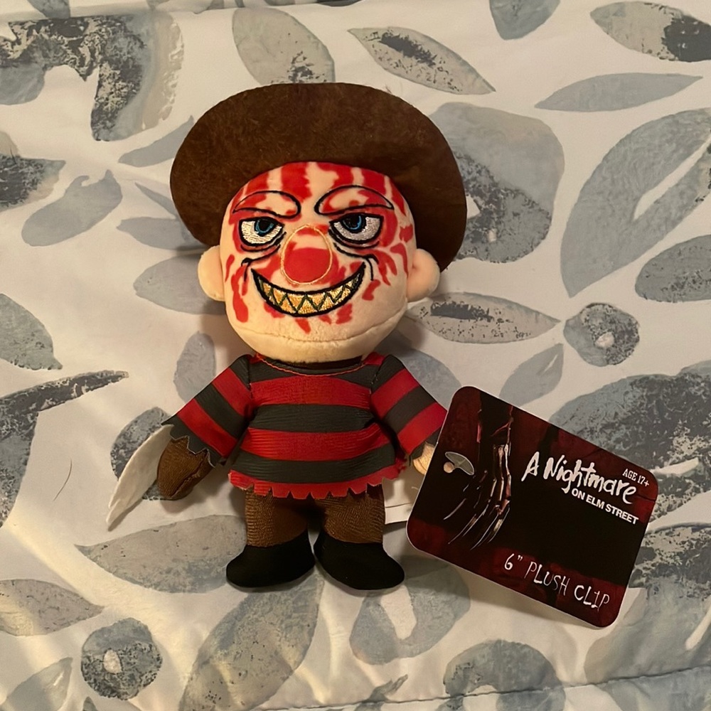 NWT OFFICIALLY LICENSED Nightmare on Elm Street Plush Keychain Stuffed 6” Horror - Picture 1 of 3